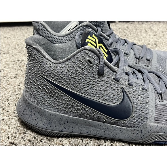 Nike kyrie 3 Cool Grey Almost New - Picture 7 of 13